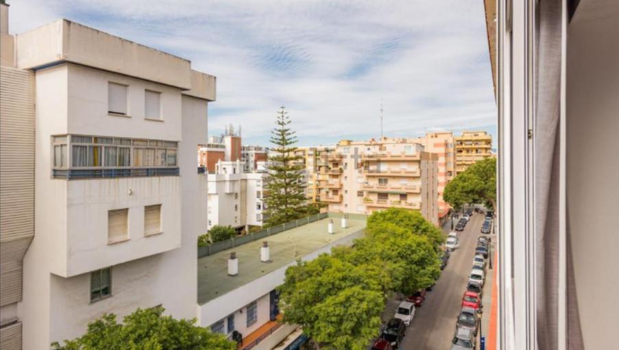 Stylish 3 Bedroom Penthouse In Marbella Centre With Large Pool Close To The Beach ภายนอก รูปภาพ