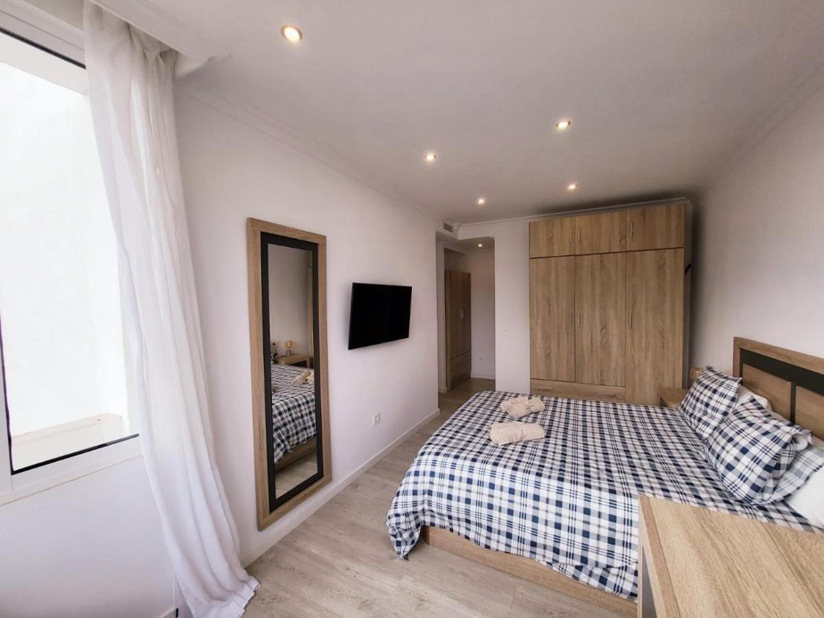 Stylish 3 Bedroom Penthouse In Marbella Centre With Large Pool Close To The Beach ภายนอก รูปภาพ